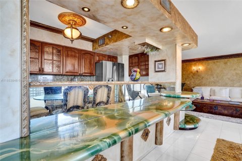Copropriété à vendre à Aventura, Floride: 3 chambres, 157.38 m2 № 1877925 - photo 9