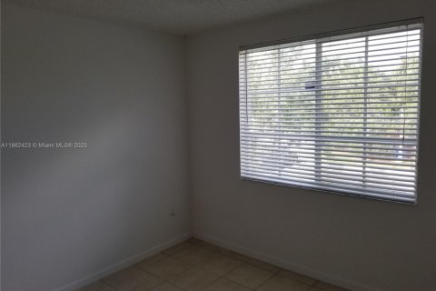 Condominio en alquiler en Tamarac, Florida, 2 dormitorios, 91.14 m2 № 1890080 - foto 19