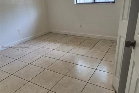 Touwnhouse à louer à Homestead, Floride: 2 chambres, 92.72 m2 № 1947655 - photo 6