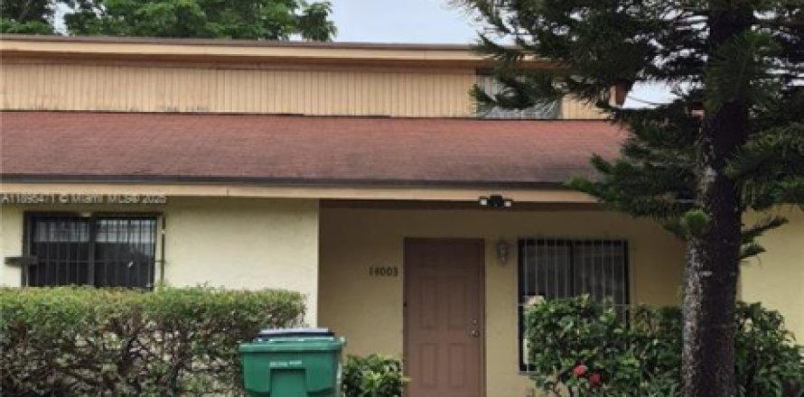 Touwnhouse à Homestead, Floride 2 chambres, 92.72 m2 № 1947655