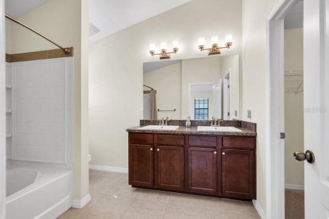 Adosado en venta en Fish Hawk, Florida, 3 dormitorios, 163.51 m2 № 1913418 - foto 23