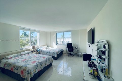 Copropriété à louer à Miami, Floride: 1 chambre, 144.09 m2 № 2079932 - photo 14