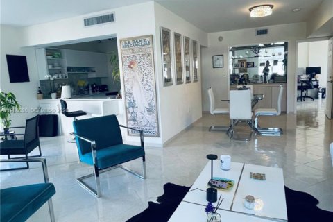 Copropriété à louer à Miami, Floride: 1 chambre, 144.09 m2 № 2079932 - photo 7