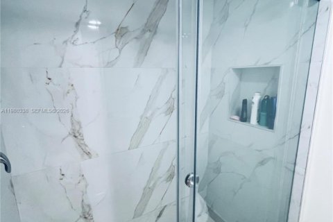 Copropriété à louer à Miami, Floride: 1 chambre, 144.09 m2 № 2079932 - photo 16