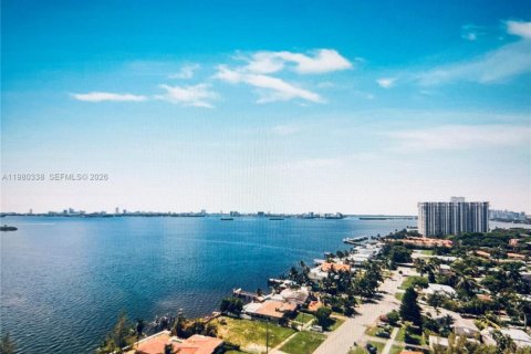 Condo à Miami, Floride, 1 chambre № 2079932