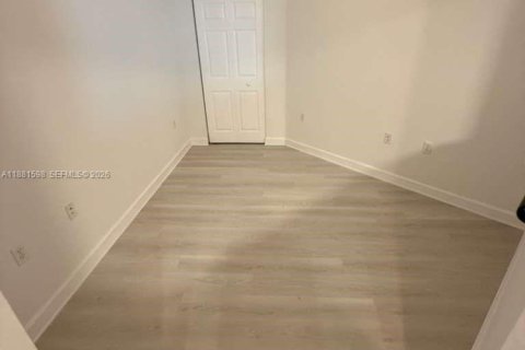 Condominio en venta en Hollywood, Florida, 1 dormitorio, 96.15 m2 № 1928461 - foto 11