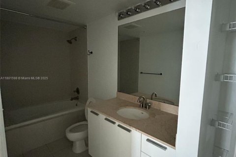 Condominio en venta en Hollywood, Florida, 1 dormitorio, 96.15 m2 № 1928461 - foto 8