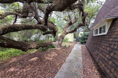 Villa ou maison à vendre à New Port Richey, Floride: 3 chambres, 179.86 m2 № 2430528 - photo 12