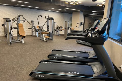 Condo in Coral Gables, Florida, 1 bedroom  № 1983613 - photo 18