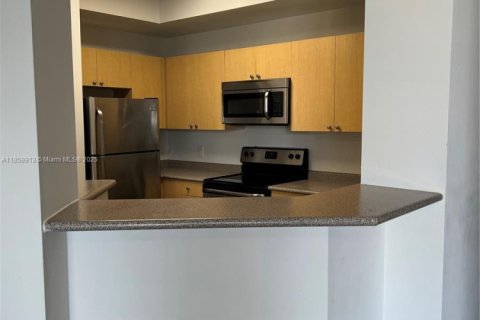 Copropriété à vendre à Hollywood, Floride: 2 chambres, 104.98 m2 № 1890586 - photo 7