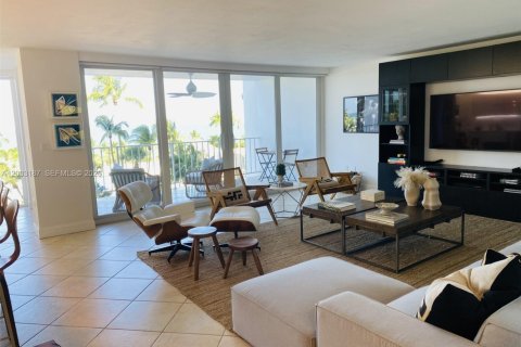 Copropriété à louer à Key Biscayne, Floride: 2 chambres, 174.19 m2 № 2076322 - photo 8