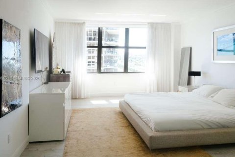 Condo in Bal Harbour, Florida, 2 bedrooms  № 2052145 - photo 3