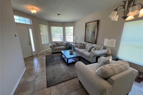 Casa en venta en Orlando, Florida, 4 dormitorios, 172.33 m2 № 1909308 - foto 2