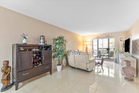 Copropriété à vendre à Bradenton, Floride: 2 chambres, 89.19 m2 № 2103727 - photo 8