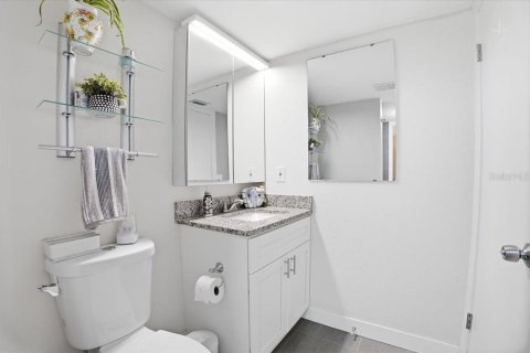 Copropriété à vendre à Bradenton, Floride: 2 chambres, 89.19 m2 № 2103727 - photo 20