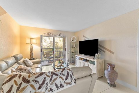Copropriété à vendre à Bradenton, Floride: 2 chambres, 89.19 m2 № 2103727 - photo 9