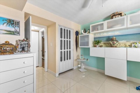 Copropriété à vendre à Bradenton, Floride: 2 chambres, 89.19 m2 № 2103727 - photo 18