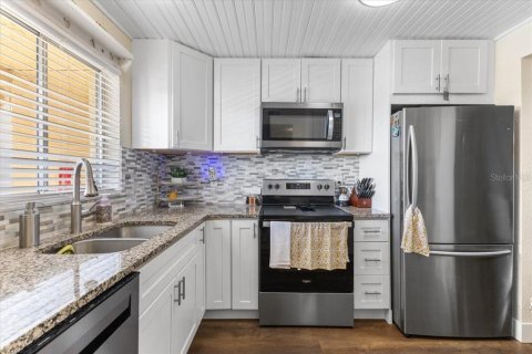 Copropriété à vendre à Bradenton, Floride: 2 chambres, 89.19 m2 № 2103727 - photo 2