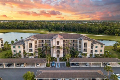 Condominio en venta en Bradenton, Florida, 2 dormitorios, 104.14 m2 № 1620655 - foto 1