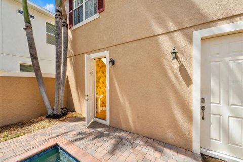 Villa ou maison à vendre à Four Corners, Floride: 4 chambres, 261.52 m2 № 2266987 - photo 28