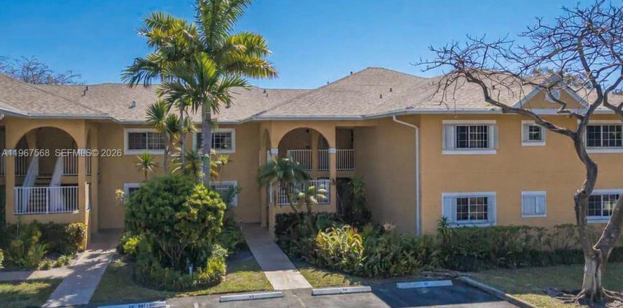 Condo à Dania Beach, Floride, 2 chambres  № 2032537