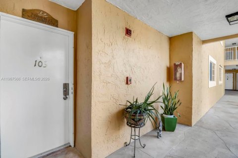Copropriété à vendre à Dania Beach, Floride: 2 chambres, 86.86 m2 № 2032537 - photo 25