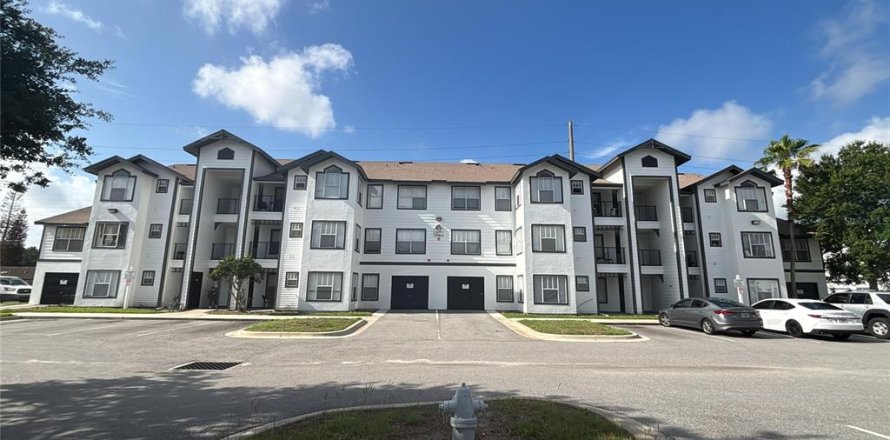 Condo in Kissimmee, Florida, 2 bedrooms № 2123204