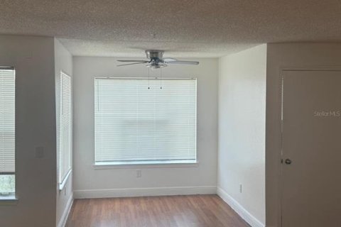 Condo in Kissimmee, Florida, 2 bedrooms № 2123204 - photo 4
