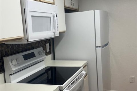 Condo in Kissimmee, Florida, 2 bedrooms № 2123204 - photo 14