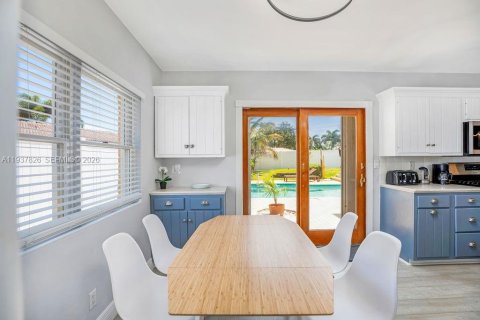 Casa en venta en Fort Lauderdale, Florida, 4 dormitorios, 213.3 m2 № 2053499 - foto 14