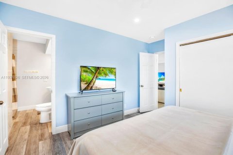 Casa en venta en Fort Lauderdale, Florida, 4 dormitorios, 213.3 m2 № 2053499 - foto 17