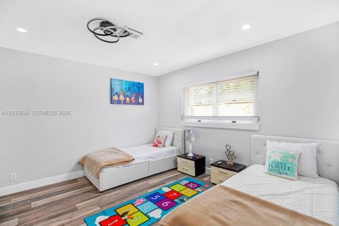Casa en venta en Fort Lauderdale, Florida, 4 dormitorios, 213.3 m2 № 2053499 - foto 19