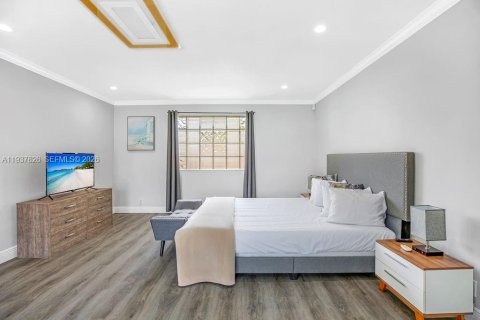 Casa en venta en Fort Lauderdale, Florida, 4 dormitorios, 213.3 m2 № 2053499 - foto 22