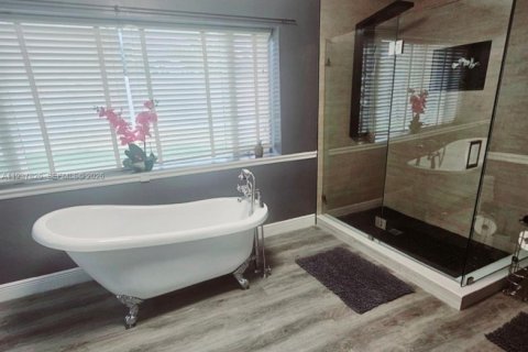 Casa en venta en Fort Lauderdale, Florida, 4 dormitorios, 213.3 m2 № 2053499 - foto 30