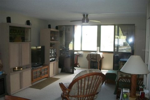 Condo in Clearwater, Florida, 2 bedrooms № 2213654 - photo 8