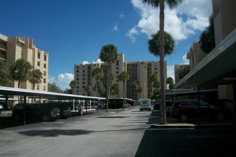Condo in Clearwater, Florida, 2 bedrooms № 2213654