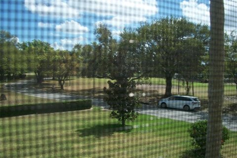 Condo in Clearwater, Florida, 2 bedrooms № 2213654 - photo 5