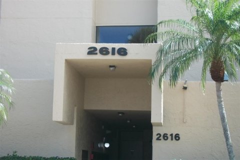 Condo in Clearwater, Florida, 2 bedrooms № 2213654 - photo 2