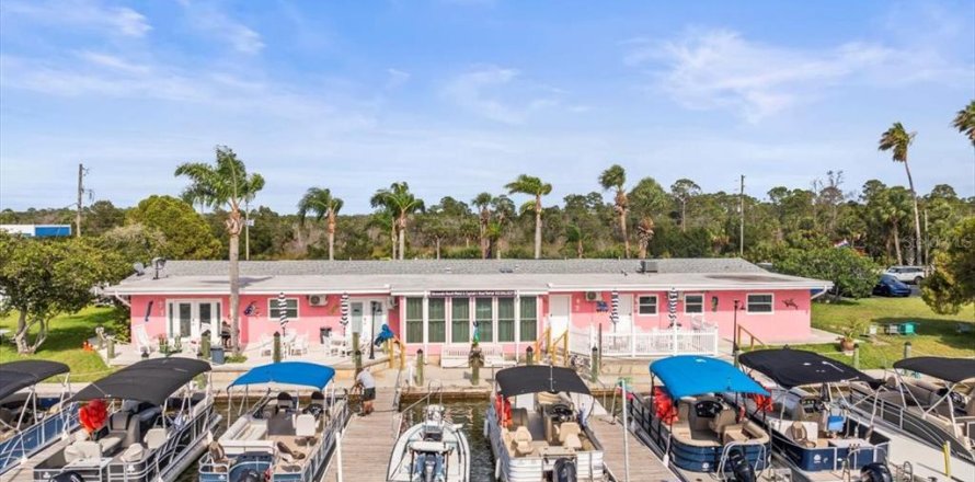 Hotel en Spring Hill, Florida 522.11 m2 № 1784932