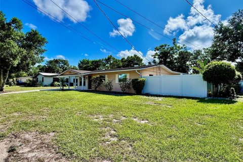 House in Orlando, Florida 3 bedrooms, 191.19 sq.m. № 1797144 - photo 14