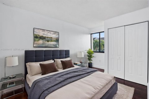 Condominio en venta en Miami, Florida, 3 dormitorios, 118.45 m2 № 2090772 - foto 17