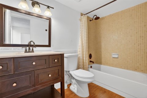 Condominio en venta en Miami, Florida, 3 dormitorios, 118.45 m2 № 2090772 - foto 26