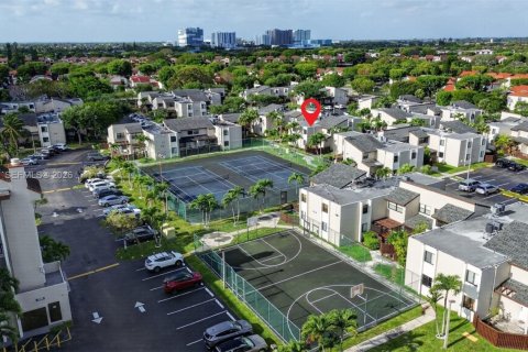 Condominio en venta en Miami, Florida, 3 dormitorios, 118.45 m2 № 2090772 - foto 30