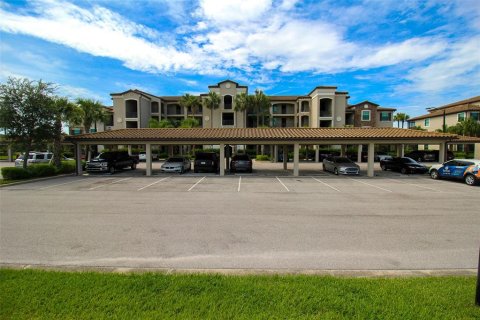 Condo in Bradenton, Florida, 3 bedrooms in LAKEWOOD NATIONAL  № 221252 - photo 18