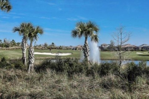 Condo in Bradenton, Florida, 3 bedrooms in LAKEWOOD NATIONAL  № 221252 - photo 5