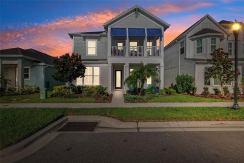 House in Wesley Chapel, Florida 4 bedrooms, 230.12 sq.m. № 1876093 - photo 4