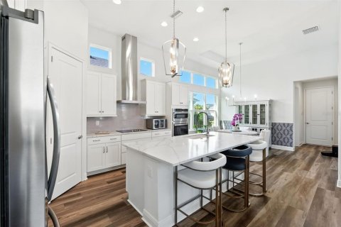 House in Wesley Chapel, Florida 4 bedrooms, 230.12 sq.m. № 1876093 - photo 8