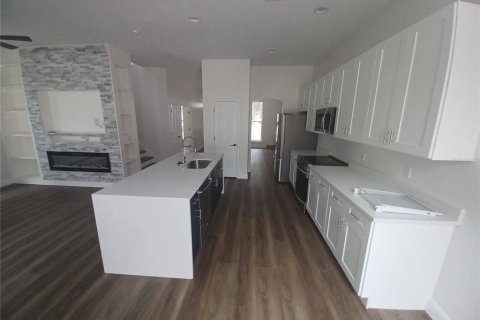 House in Celebration, Florida 4 bedrooms, 183.95 sq.m. № 2203705 - photo 29