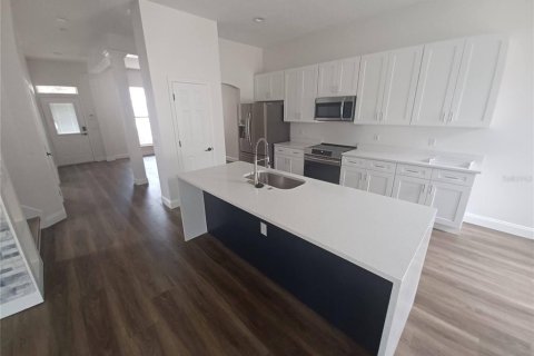 House in Celebration, Florida 4 bedrooms, 183.95 sq.m. № 2203705 - photo 21