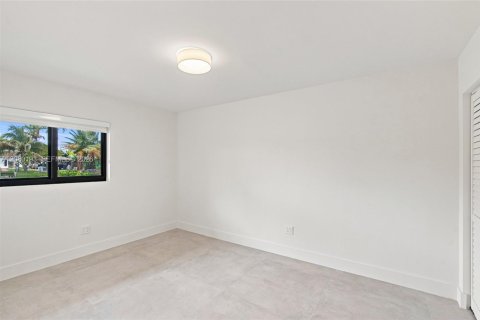 House in Cutler Bay, Florida 4 bedrooms, 181.81 sq.m. № 2340254 - photo 24